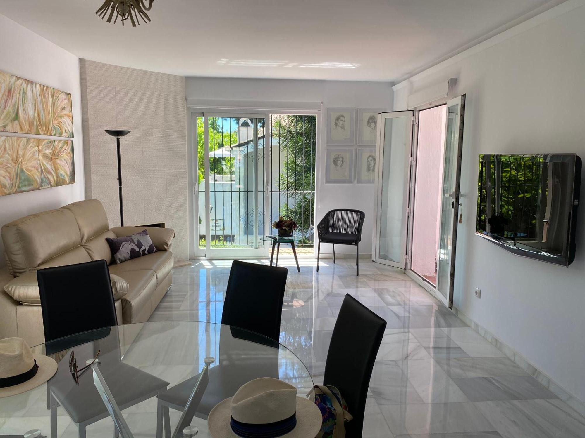 Tarifa Especial, Sin Aglomeraciones En Piscina Y Playa, Cerca De Puerto Banus 埃斯特波纳 外观 照片