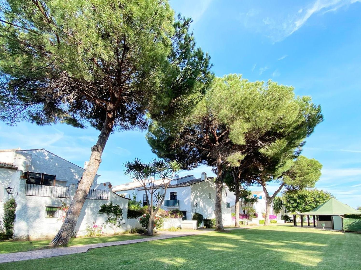 Tarifa Especial, Sin Aglomeraciones En Piscina Y Playa, Cerca De Puerto Banus 埃斯特波纳 外观 照片