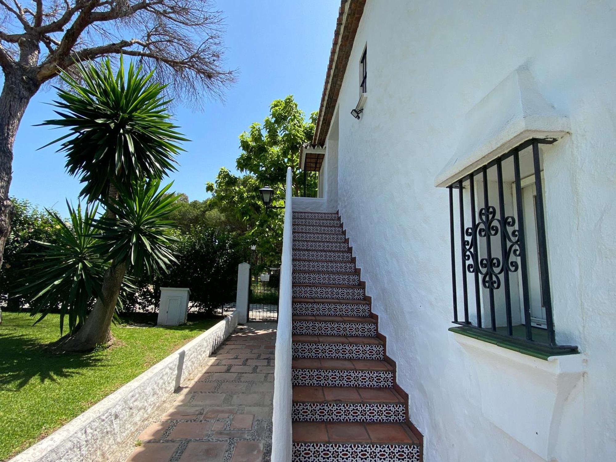 Tarifa Especial, Sin Aglomeraciones En Piscina Y Playa, Cerca De Puerto Banus 埃斯特波纳 外观 照片