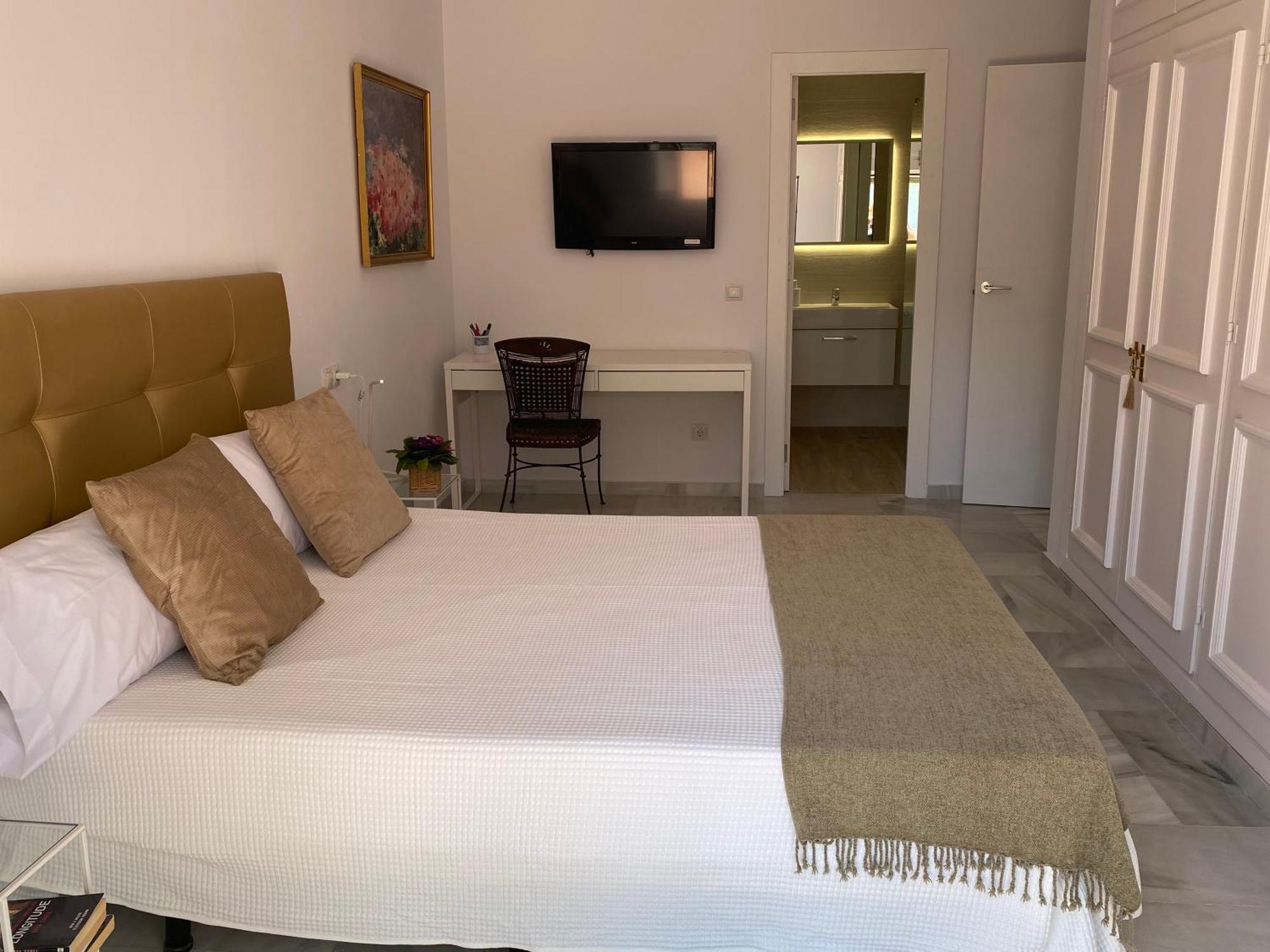 Tarifa Especial, Sin Aglomeraciones En Piscina Y Playa, Cerca De Puerto Banus 埃斯特波纳 外观 照片
