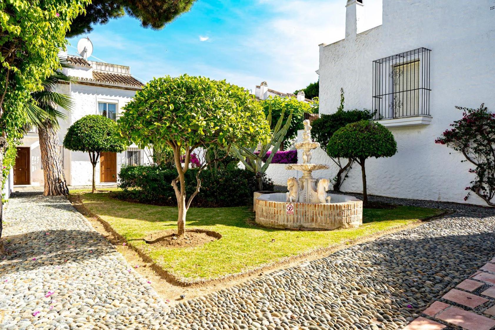 Tarifa Especial, Sin Aglomeraciones En Piscina Y Playa, Cerca De Puerto Banus 埃斯特波纳 外观 照片