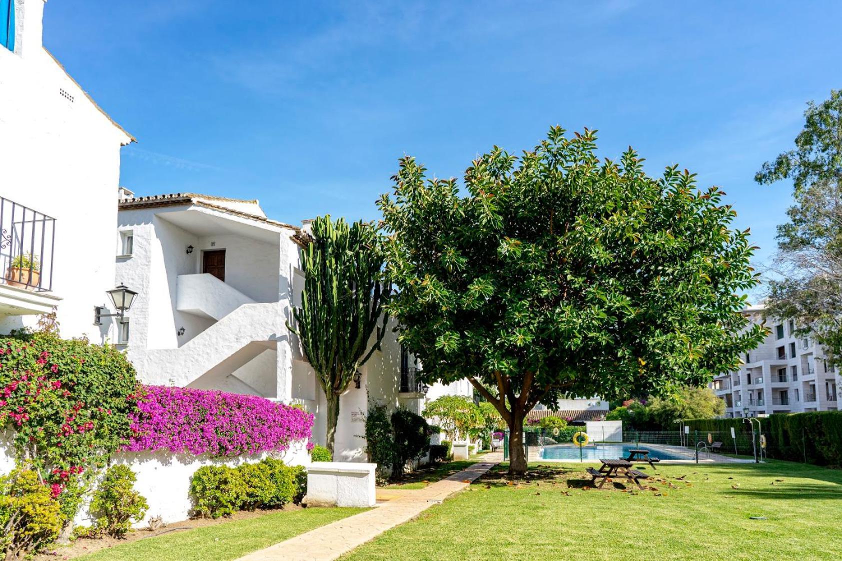 Tarifa Especial, Sin Aglomeraciones En Piscina Y Playa, Cerca De Puerto Banus 埃斯特波纳 外观 照片